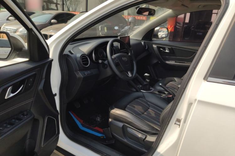 Used Bestune X40 2017 1.6L Manual Luxury Edition Driver Seat