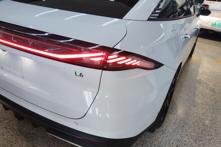 Used Geely Galaxy L6 2023 60km PLUS
