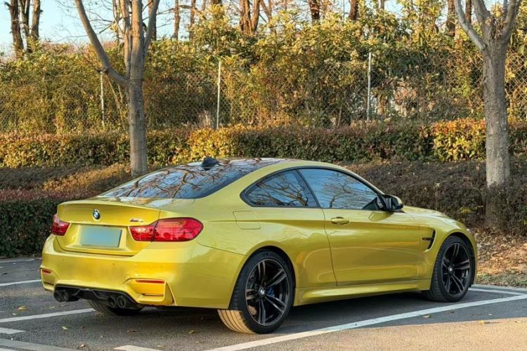 Used BMW M4 2014 M4 two-door coupe
