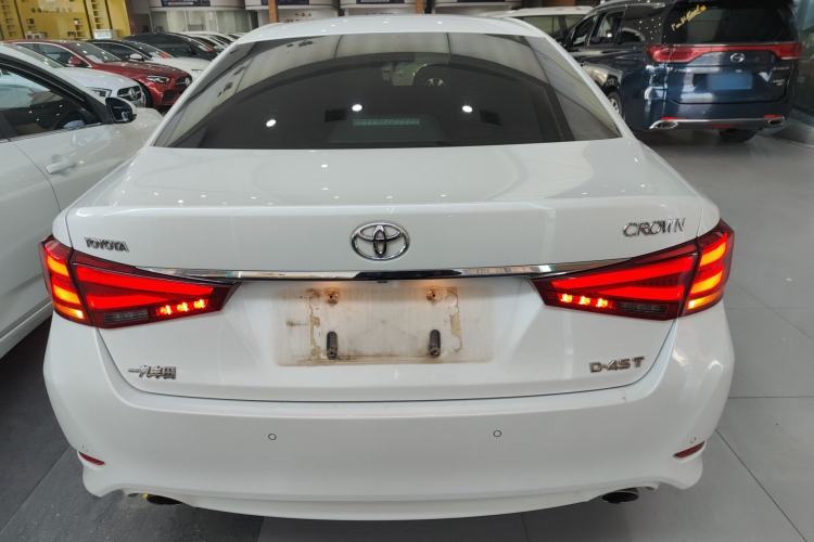 Used Toyota Crown 2018 2.0T Fashion Edition
