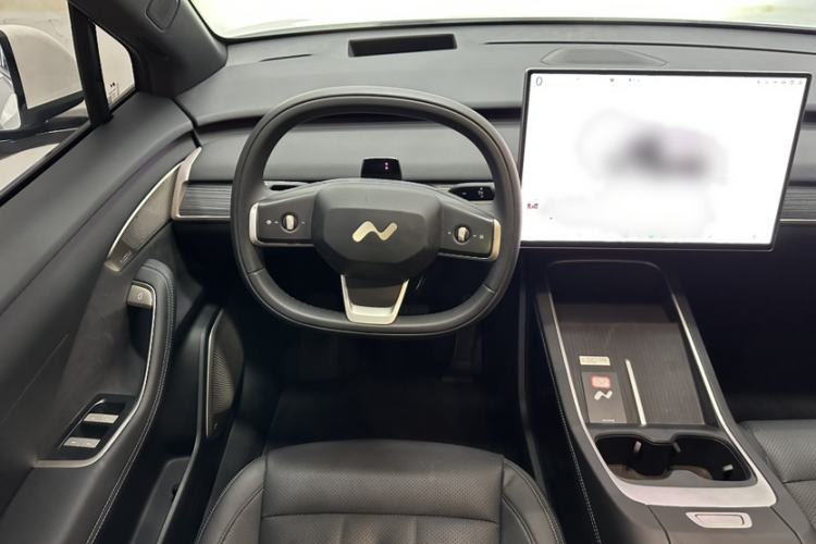 Used ONVO L60 2024 60 kWh Rear-Drive Version Interior 1