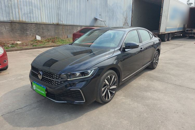 Used Volkswagen Passat 2025 Outstanding Model 330TSI Starry Elite Edition