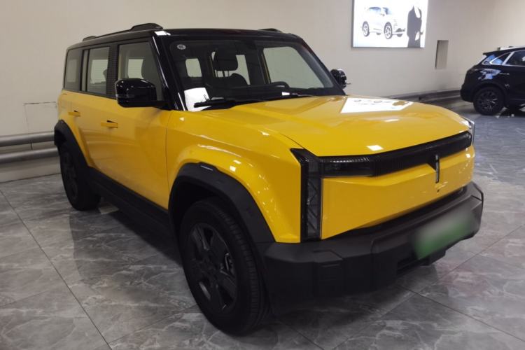 Used iCAR 03 2024 501km Two-Wheel Drive Long-Range Version Front Right 45 Deg