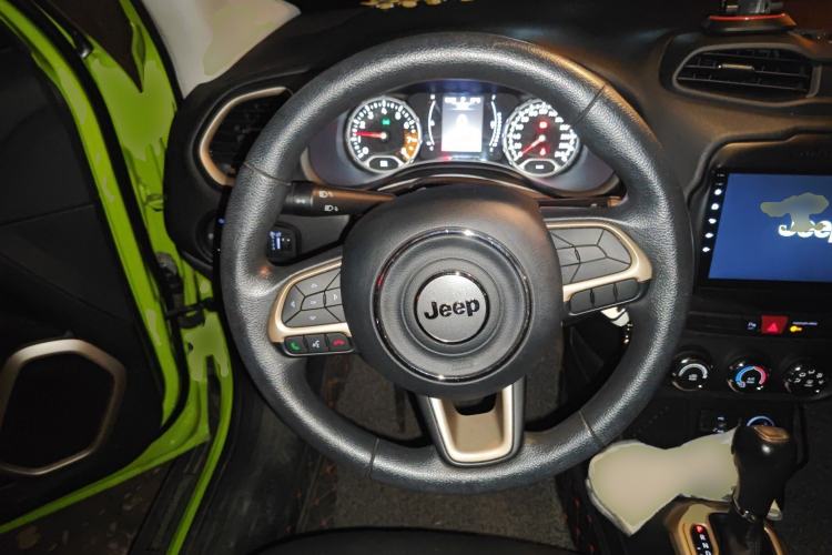 Used Jeep Renegade 2017 180T Automatic High-Energy Version
