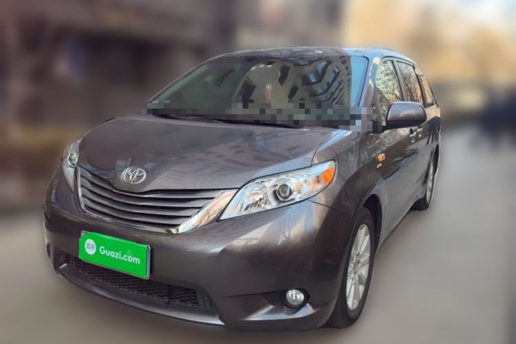 Used Toyota SIENNA 