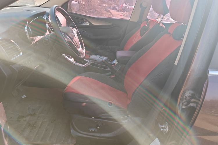 Used Baojun 560 2016 1.8L Manual Luxury Edition
