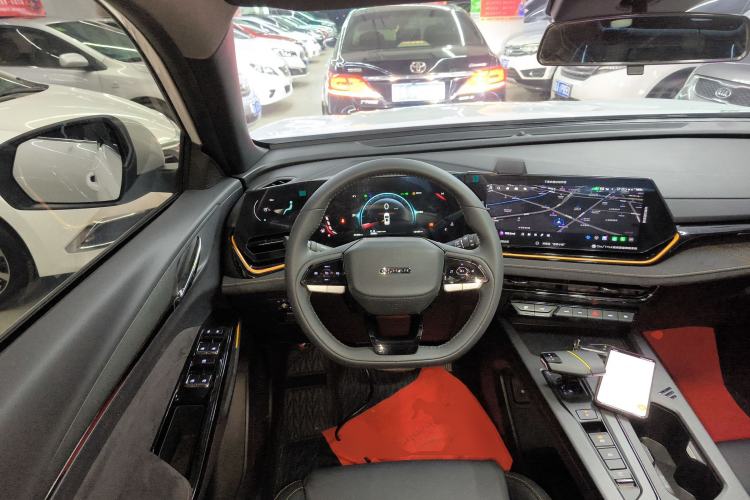 Used CHANGAN OSHAN X5 PLUS 2023 Revised 1.5T DCT Excellence Edition
