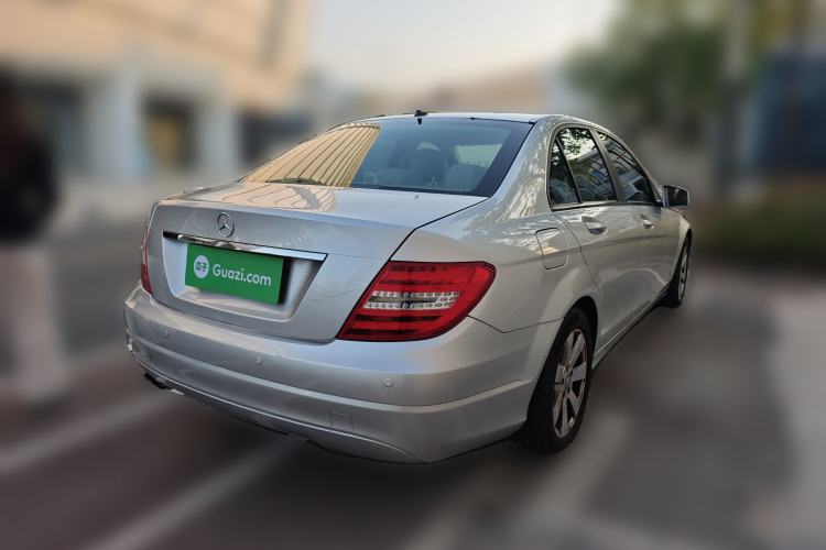 Used Mercedes-Benz C-Class 2010 C 180K Classic model