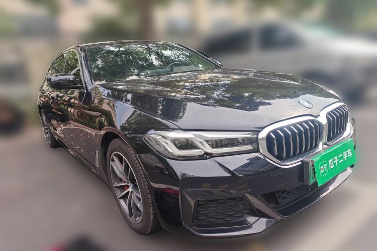 Used BMW 5 Series New Energy 2022 Restyled 535Le Pioneer Edition M Sport Package Front Right 45 Deg