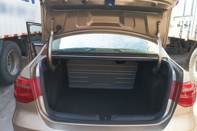 Used Volkswagen Jetta 2013 1.6L Manual Comfort Model