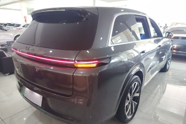 Used Li Auto L8 2023 Pro Model Rear Right 45 Deg