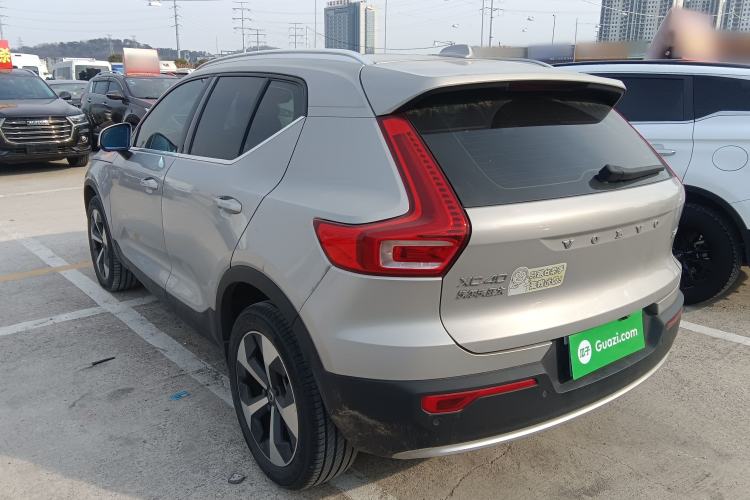 Used Volvo XC40 2024 B4 4x4 Smart Luxury Edition