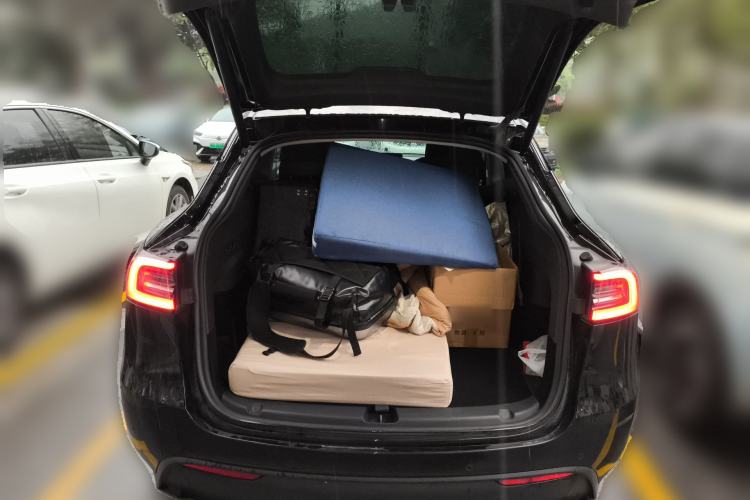 Used Tesla Model Y 2023 Rear-Wheel-Drive Version