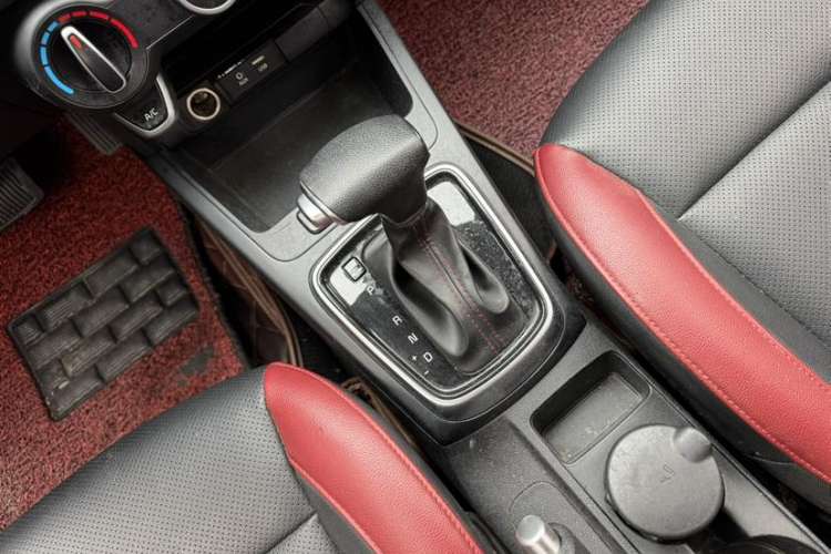 Used Kia KX Cross 2017 1.4L AT GLS
