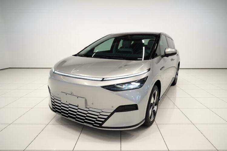 Used XPeng X9 2024 702 Ultra-Long Range Pro