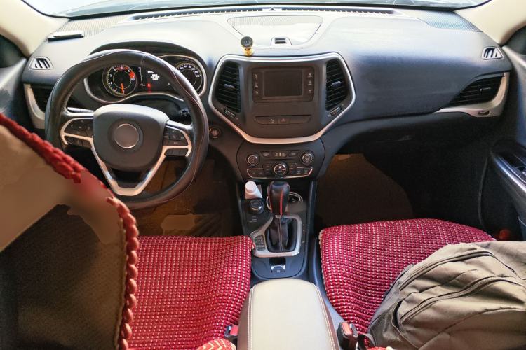 Used Jeep Cherokee 2016 2.4L Professional Edition