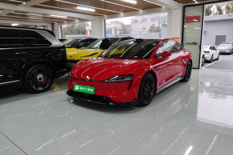 Used Hima Luxeed S7 2025 785 km Ultra