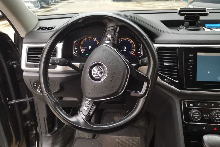 Used Volkswagen Teramont 2020 Revised Version 380TSI Four-Wheel Drive Comfort Edition Steering Wheel