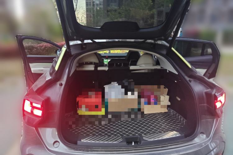 Used Lynk & Co 05 2020 2.0TD Two-Wheel Drive Shine Halo Trunk