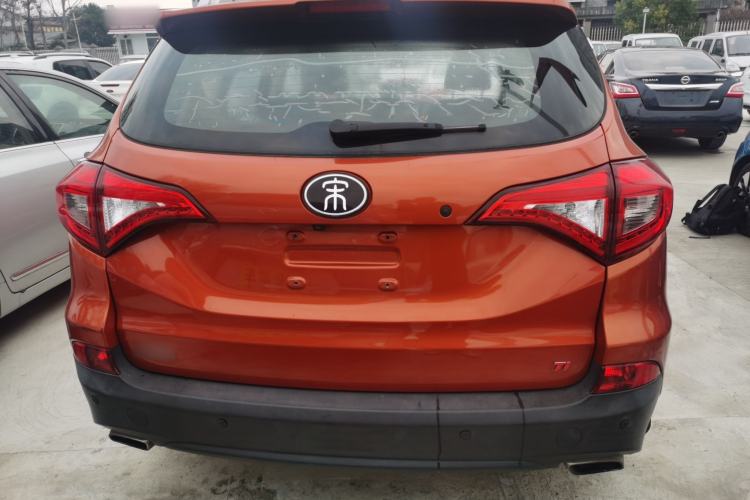 Used BYD Song 2017 Gaishi Upgrade Edition 1.5TI Manual Elite Model
