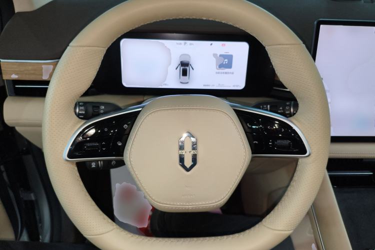 Used Hima AITO M7 2024 1.5T Intelligent Driving 4WD Max Edition 5 Seats Steering Wheel