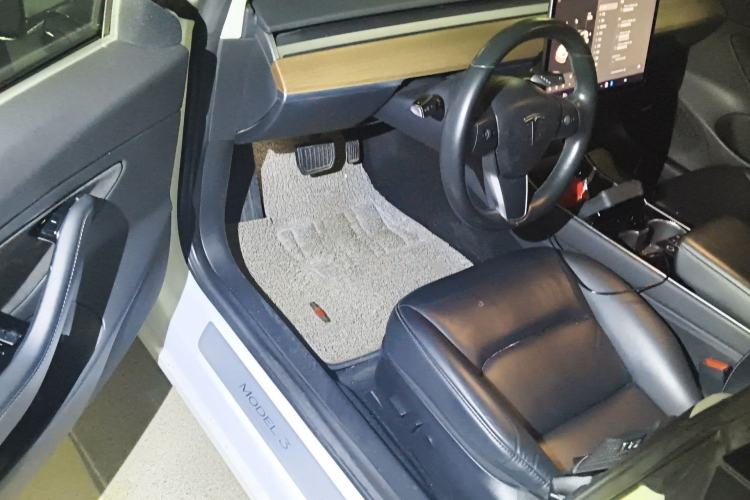 Used Tesla Model 3 2019 Long-Range Rear-Wheel-Drive Version