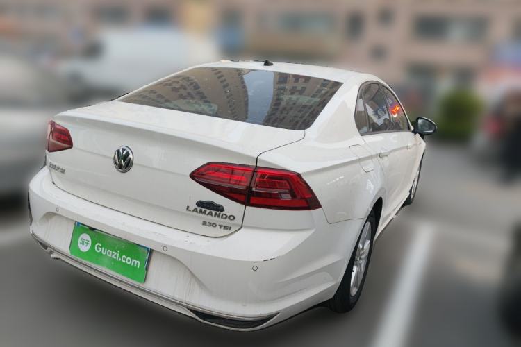 Used Volkswagen Lamando 2019 230TSI DSG Fashion Edition China VI
