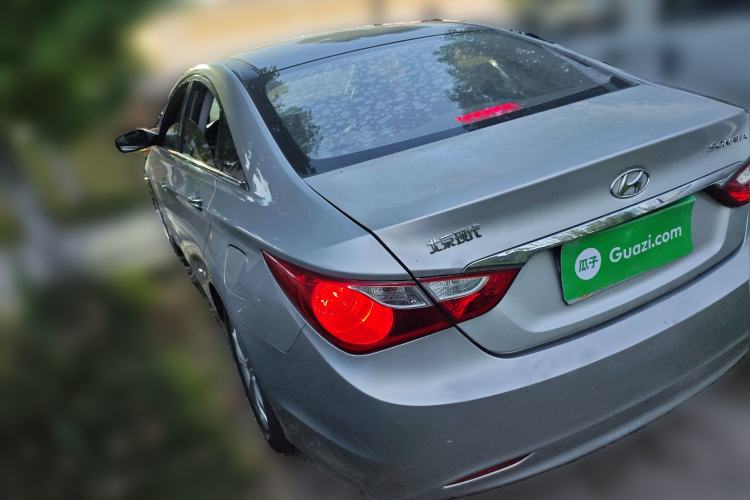 Used Hyundai Sonata 2011 2.0L Automatic Luxury Edition

