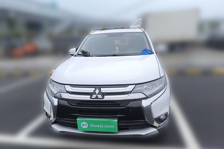 Used Mitsubishi Outlander 2018 2.4L 4x4 Elite Edition 5 Seats Front