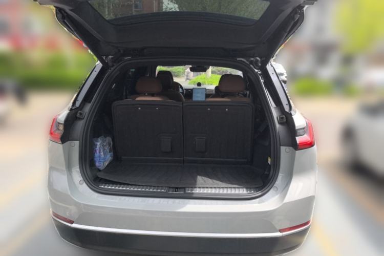 Used Nio ES8 2020 415 km Range 6-Seater Version Trunk