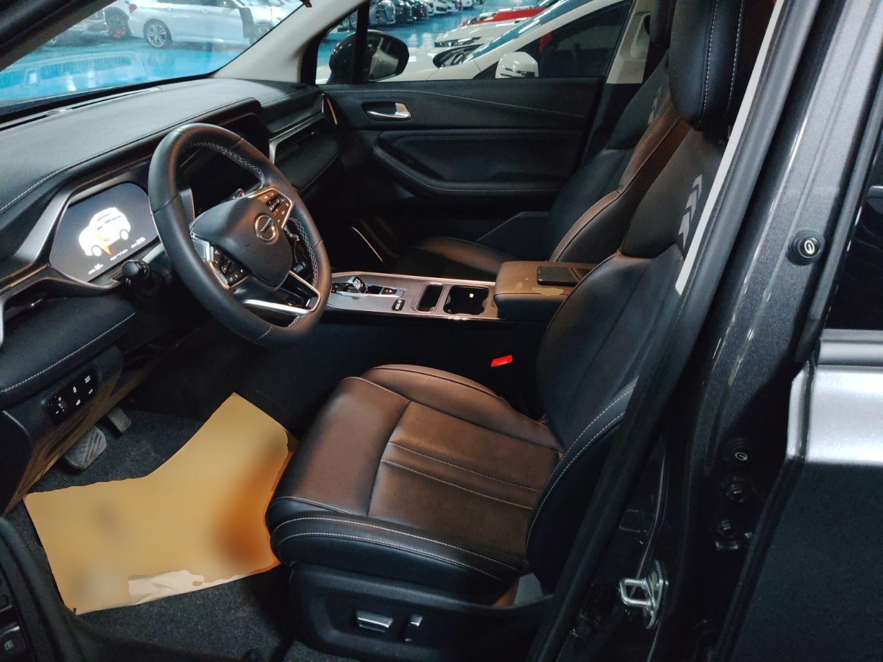 Переднее сиденье в автомобиле