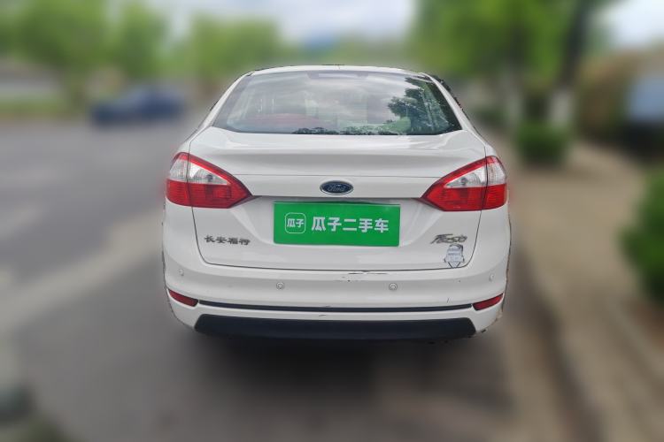 Used Ford Fiesta 2013 Sedan 1.5L Automatic Fashion Edition