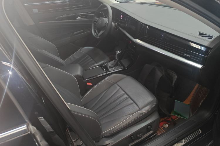 Used Volkswagen Passat 2024 380TSI Starry Dragon Edition