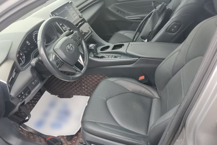 Used Toyota Avalon 2019 2.0L XLE Premium Edition China VI Left Front Seat