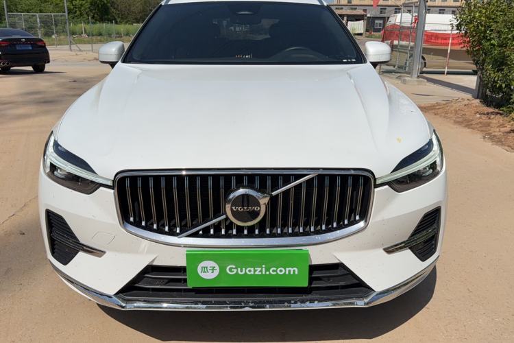 Used Volvo XC60 2024 B5 4x4 Smart Luxury Edition Exterior 1