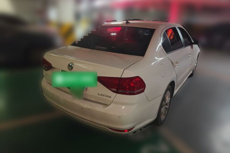 Used Volkswagen Lavida 2017 1.6L Automatic Comfort Edition
