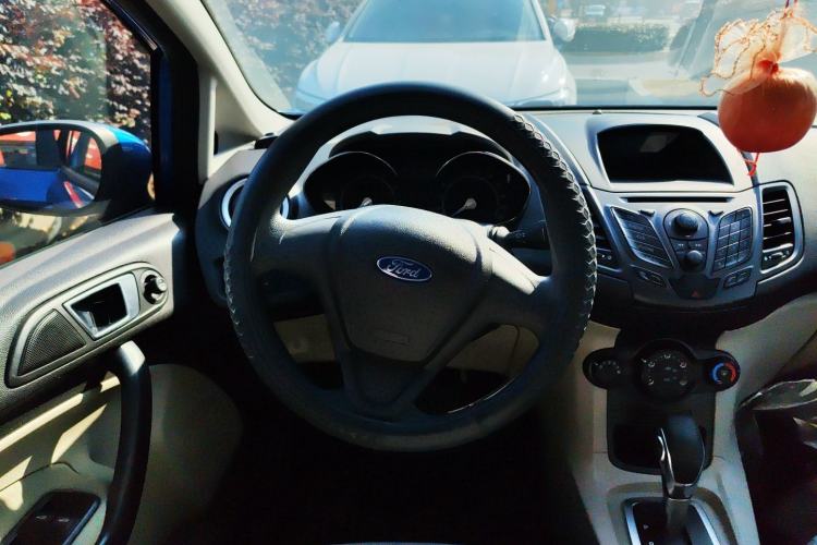 Used Ford Fiesta 2013 Sedan 1.5L Automatic Fashion Edition