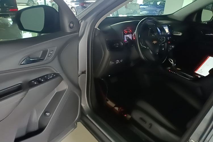 Used Chevrolet Equinox 2021 535T Yujie Edition