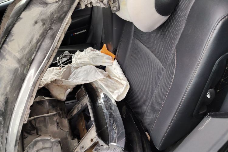 Used Toyota Highlander 2015 2.0T Four-Wheel Drive Luxury Edition 7-Seater
