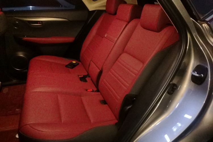 Used Lexus NX 2020 300h Front-Drive FENGSHANG Version China VI Standard Left Rear Seat