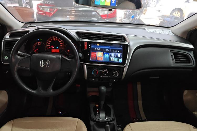 Used Honda City 2017 1.5L CVT Comfort Version Center Console