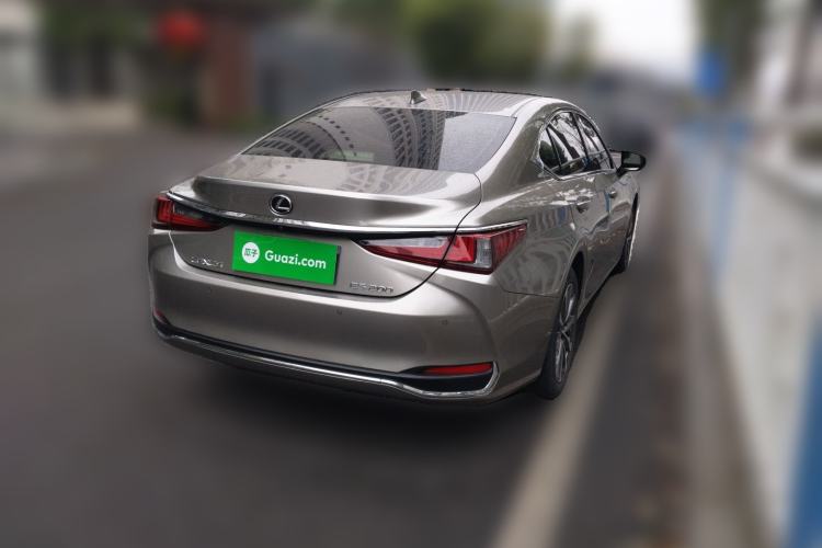 Used Lexus ES 2022 200 Excellence Edition
