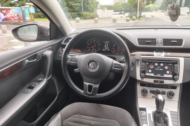 Used Volkswagen Magotan 2012 Travel Edition 2.0 TSI Comfort Version
