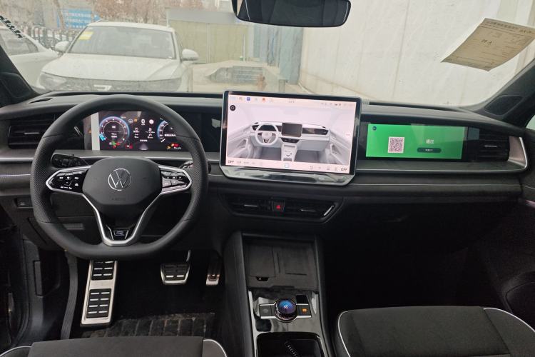 Used Volkswagen Tayron 2025 Tharu L 330TSI Two-Wheel Drive Elite City Package
