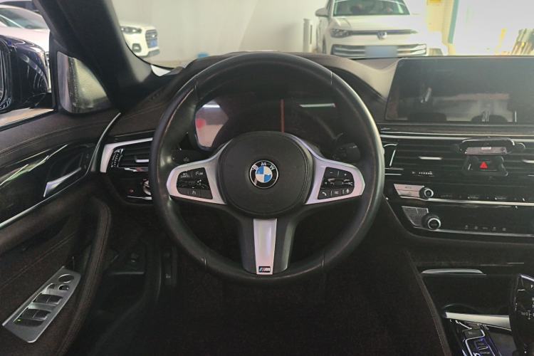 Used BMW 5 Series 2020 525Li M Sport Package