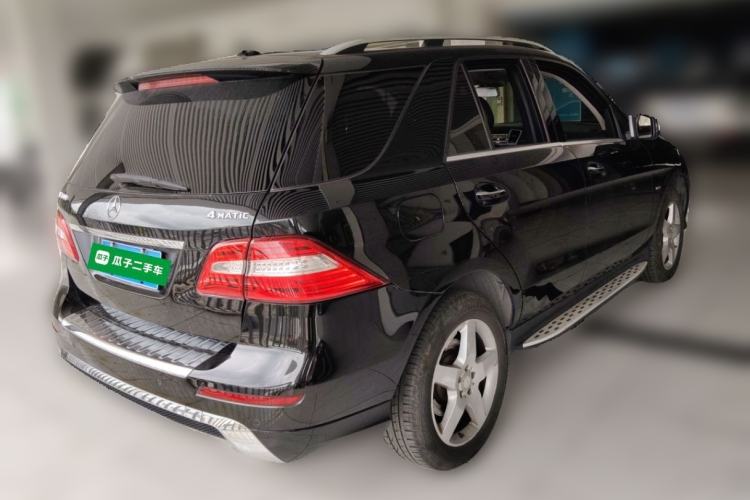 Used Mercedes-Benz M-Class 2015 ML 400 4MATIC Luxury Model Rear Right 45 Deg