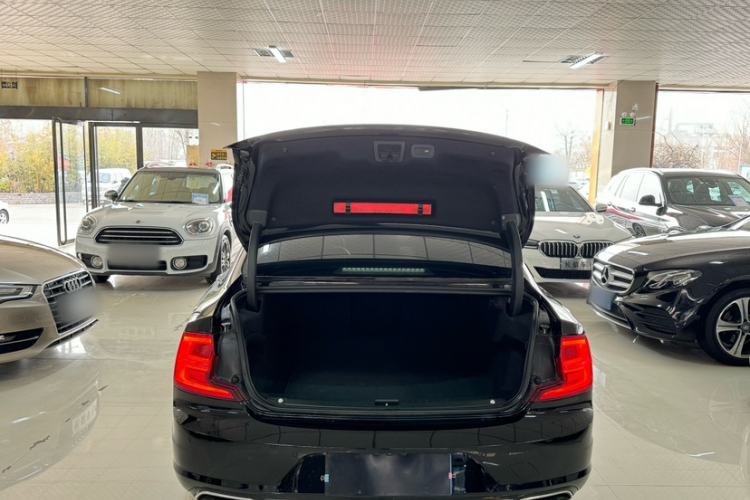 Used Volvo S90 2017 T4 Zhiyuan Edition