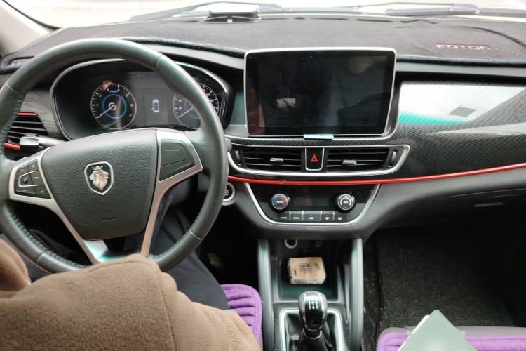 Used Foton Jiatu im8 2017 1.5L ZhiZun Model
