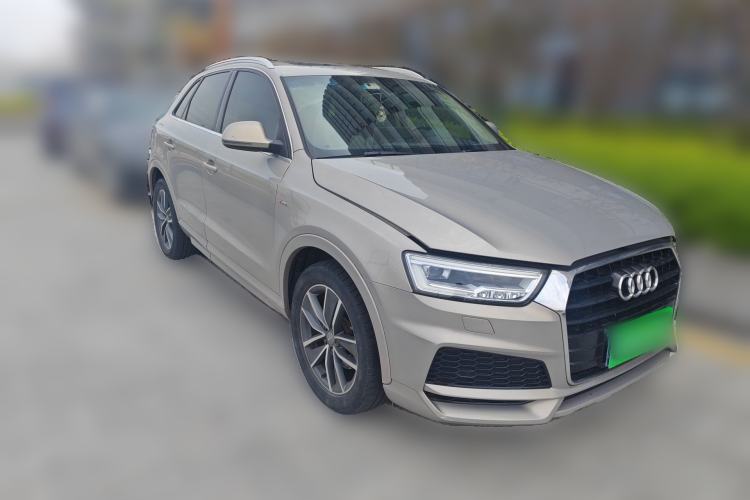 Used Audi Q3 2018 30 TFSI Fashion Edition Collector's Version Front Right 45 Deg