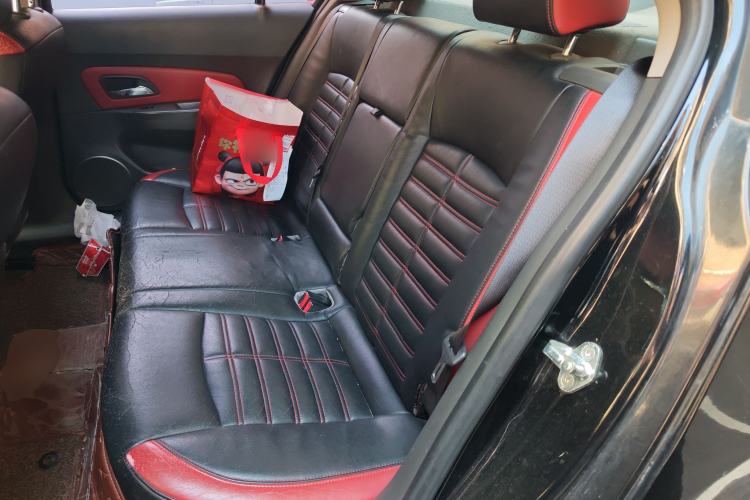 Used Chevrolet Cruze 2013 1.6L SL Grand Edition Manual Transmission
